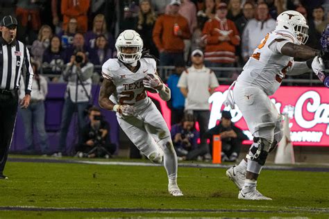 Texas RB Jonathon Brooks to have surgery for torn ACL, will miss rest of the season